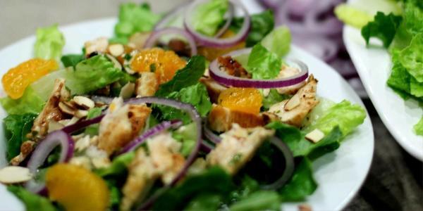 طرز تهیه سالاد اسفناج خوشمزه پاییزی طرز تهیه سالاد اسفناج خوشمزه پاییزی